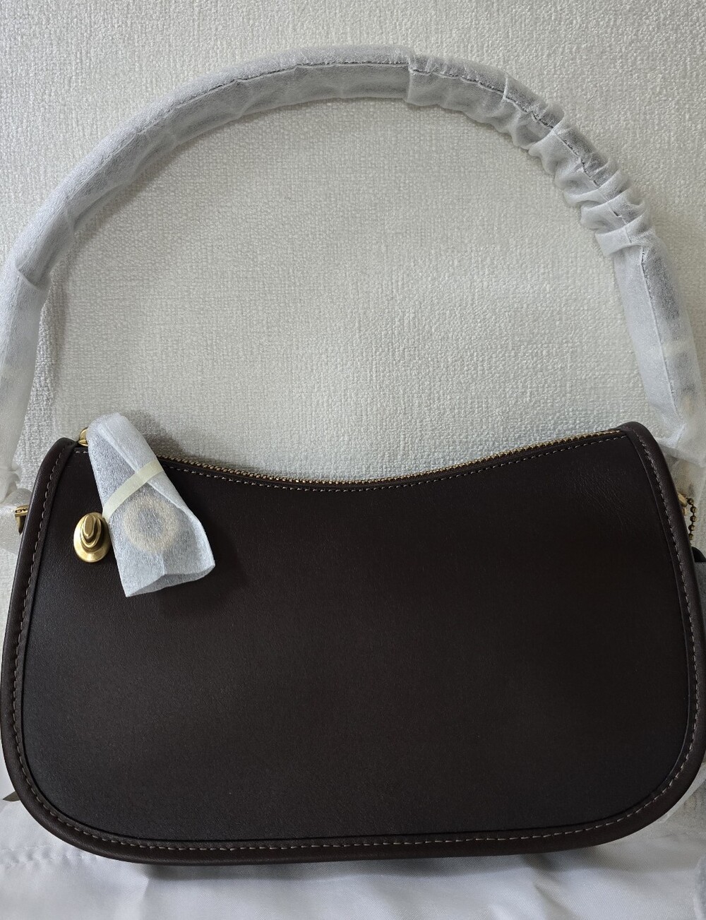 NWT Coach Swinger Small Shoulder Bag in Maple/Dark Brown with Gold Hardware - Picture 2 of 6